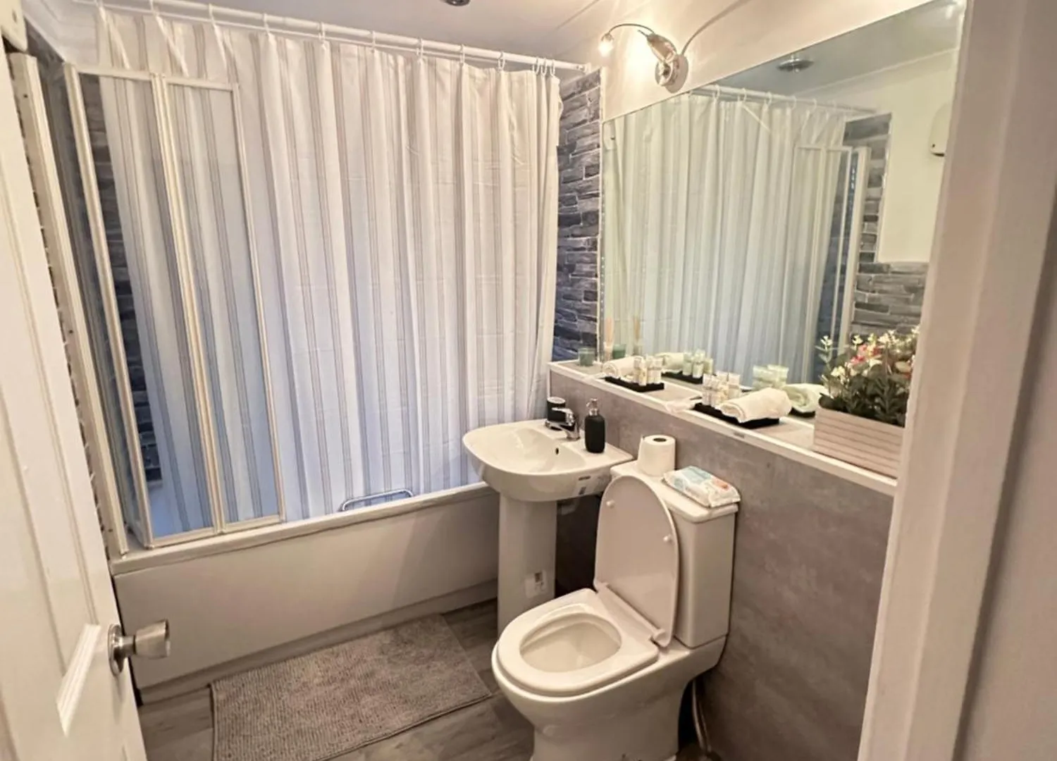 Apartment Treasure Properties London United Kingdom